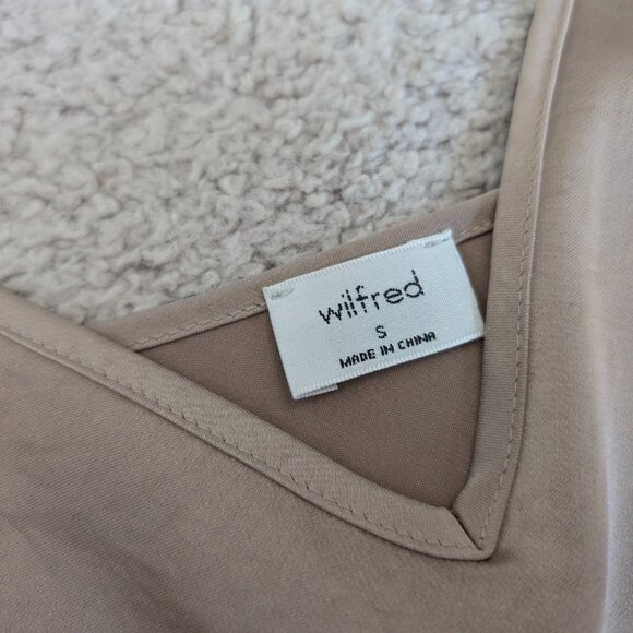 ⚠️ LAST CALL ‼️ Consign soon - NWOT Aritzia Only Slip Midi Dress - Picture 7 of 9
